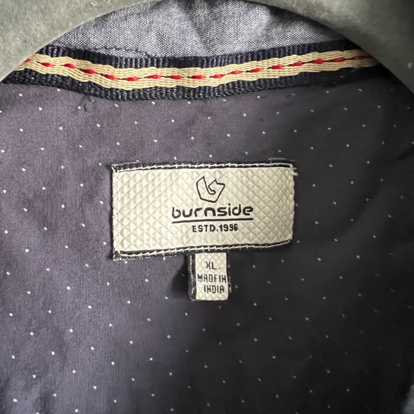 Short sleeve button down by burnside. Blue boys size XL - Picture 2 of 4